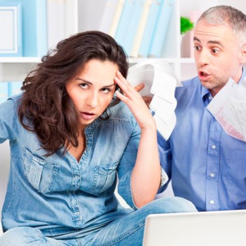 الكذب على الزوج لتجنب المشاكل