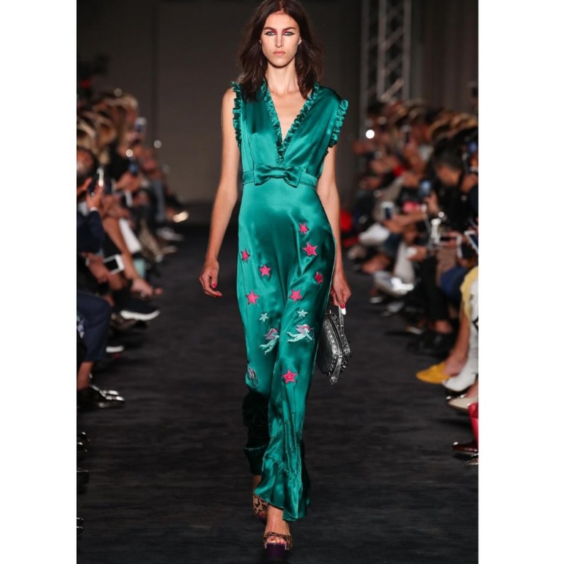 موديلات فساتين طويلة شبابية بتدرجات تظهر اهتمامك بالطبيعة من دار Etro