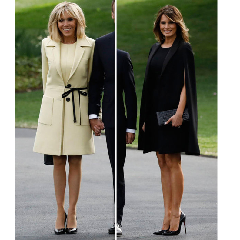 خطفت السيدتان الانظار باطللاتين مونوكروم وتميزتا بالانوثة والاناقة