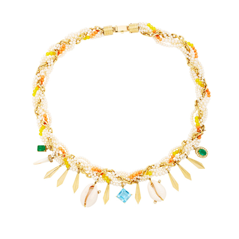 قلائد ناعمة مزينة بأحجار كريمة