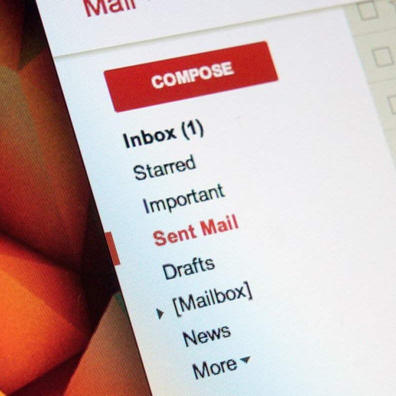 جوجل تحقق في وصول رسائل إلى مستخدمي Gmail بطريقة مخادعة