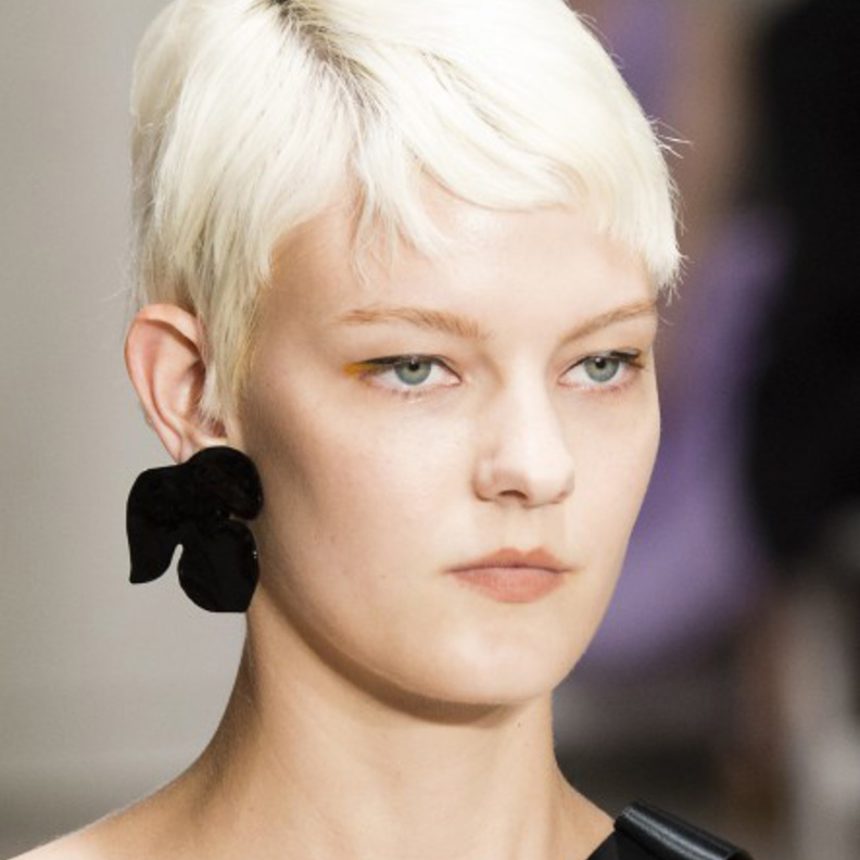 الوان صبغات الشعر الاشقر من دار Calcaterra