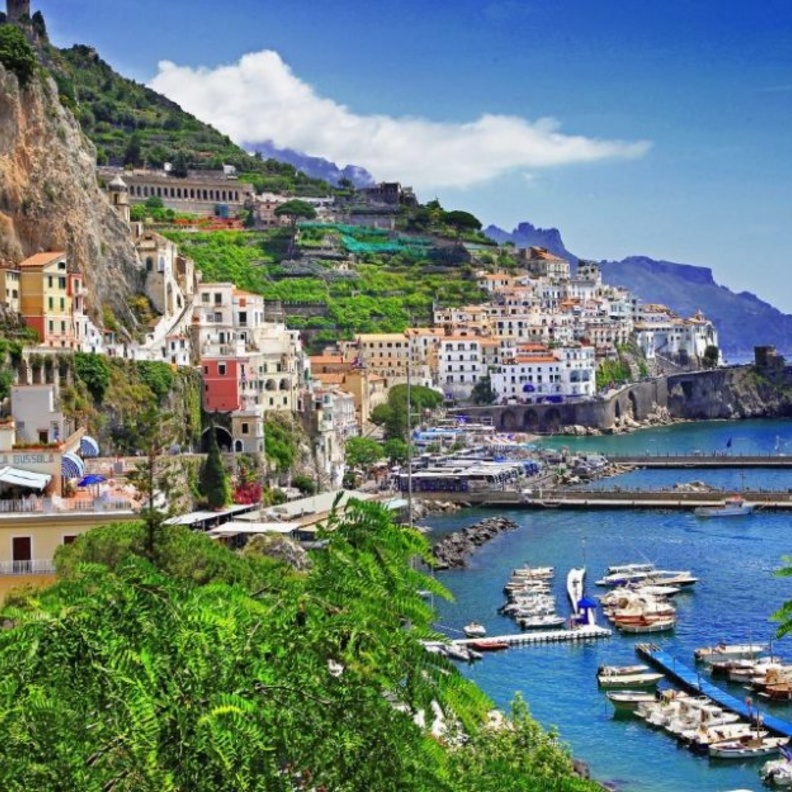 متعة السياحة في ساليرنو