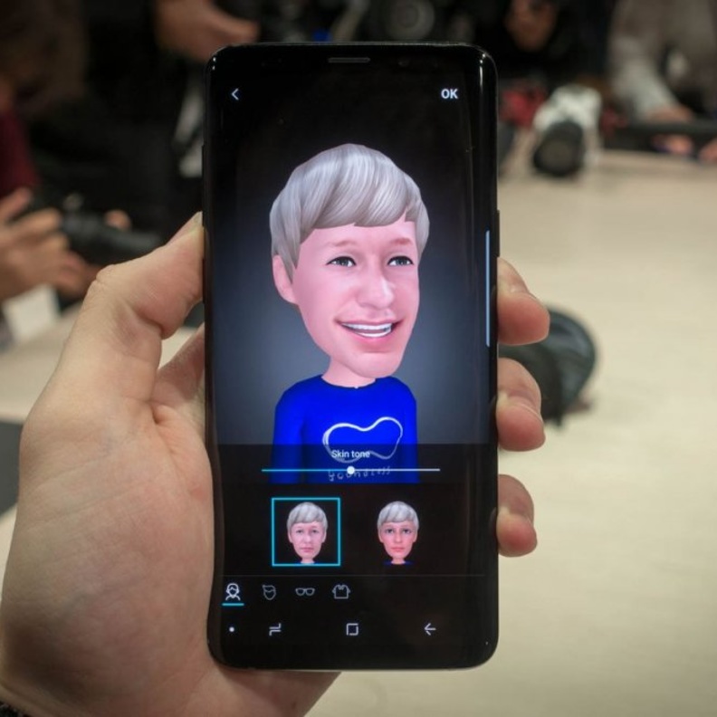 سامسونج تعمل على محادثات فيديو كاملة بالواقع المُعزز