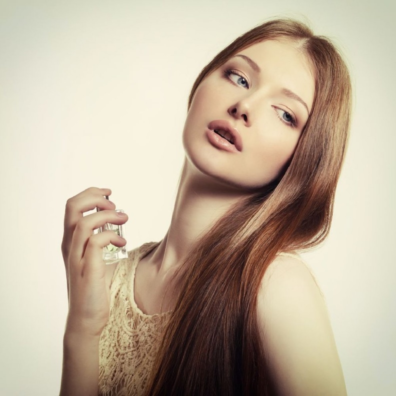 مزيل الرائحة سيمنع ظهور رائحة العرق لفترة قصيرة