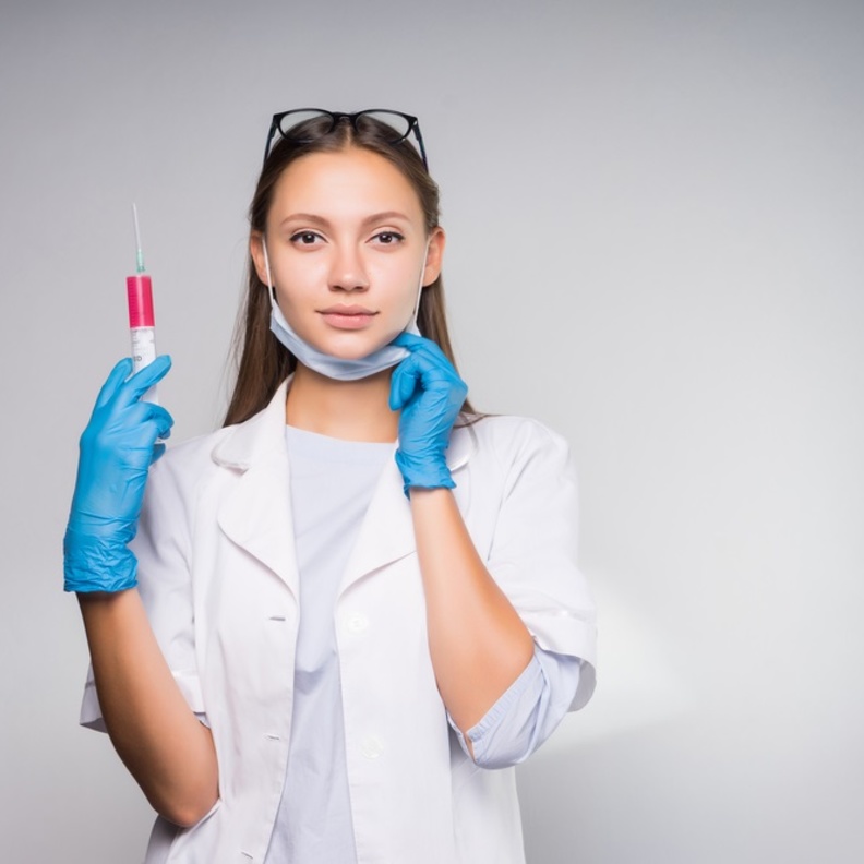 فوائد واضرار حقن الفيتامينات