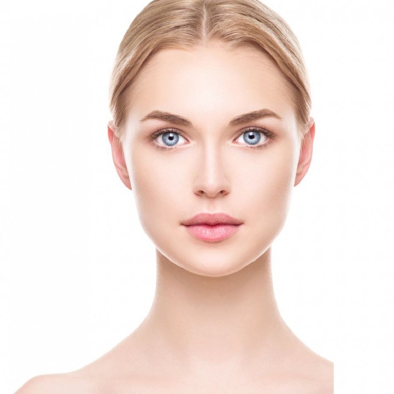 تألقي ببشرة صافية ونضرة في يوم زفافك