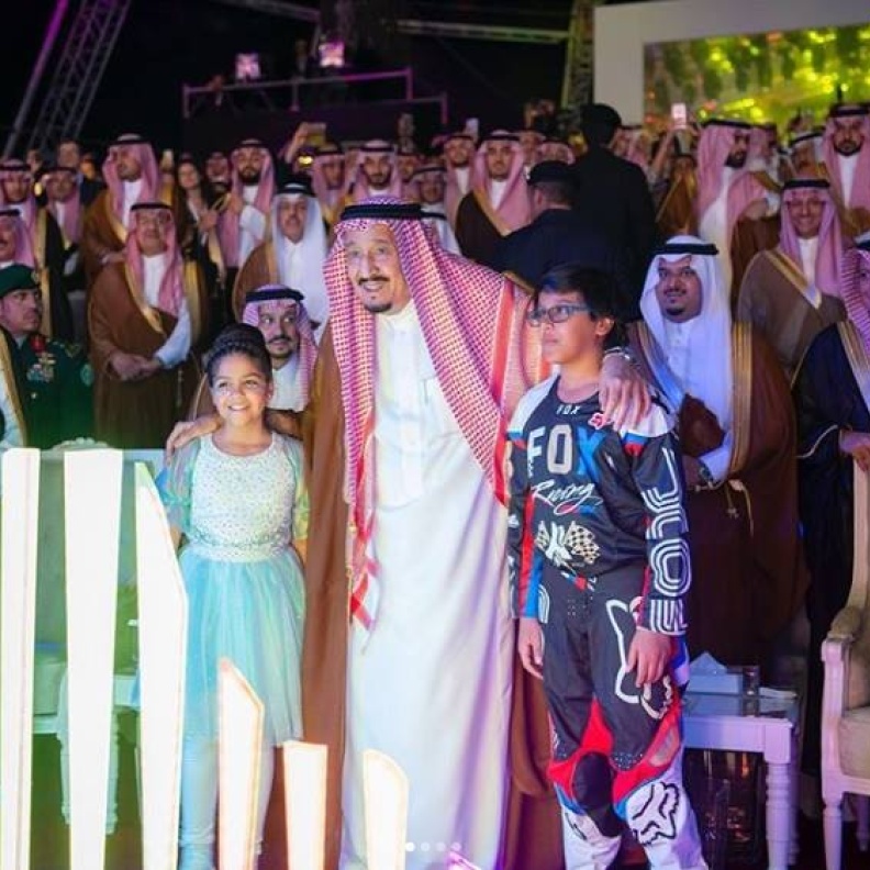 الملك سلمان بن عبدالعزيز يرعى حفل وضع حجر الأساس لمشروع القدية مساء أمس