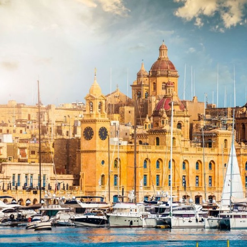 بقايا العمارة في الضيعة الرومانية