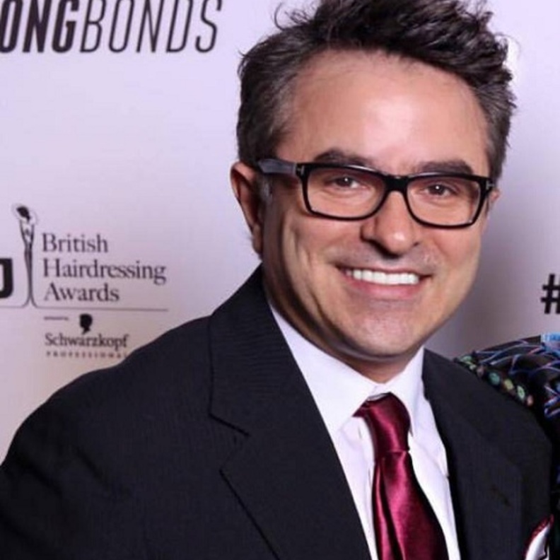 طوني مندلق يفجع بوفاة زوجته