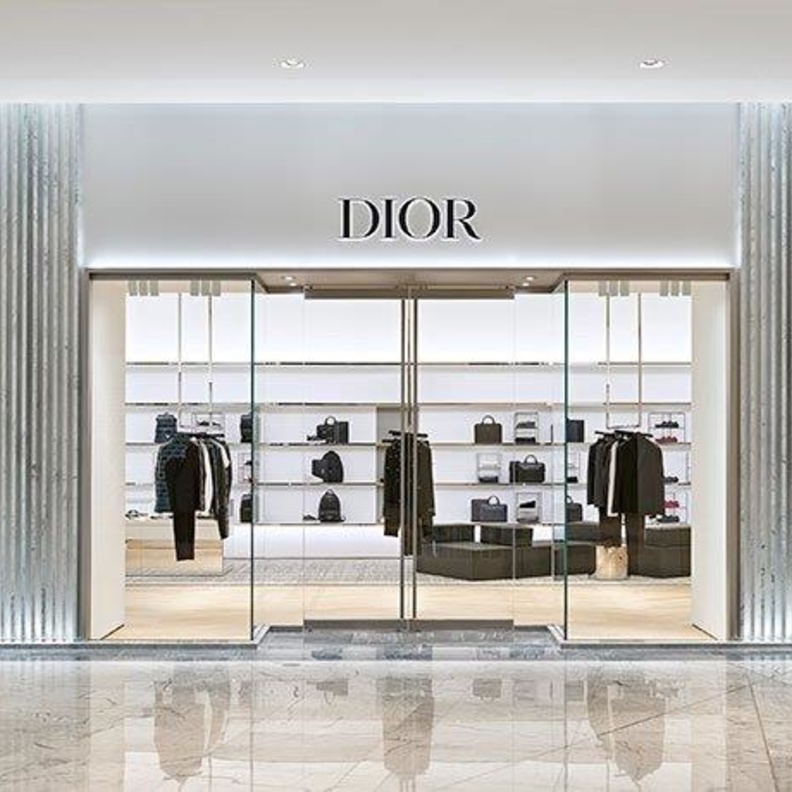 Dior تفتتح بوتيكا جديدا في دبي مول