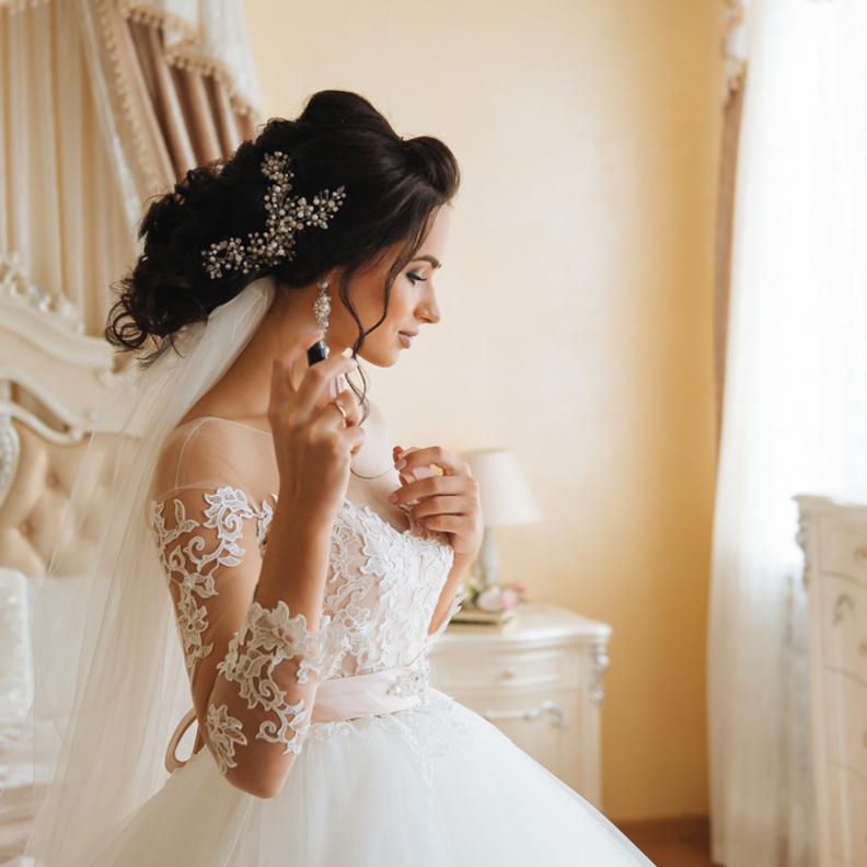 انتقي تسريحة شعر مناسبة