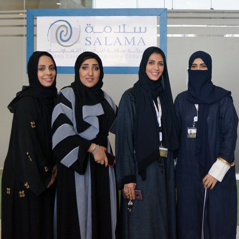 افتتاح أول مركز مطالبات مركبات للسيدات في السعودية