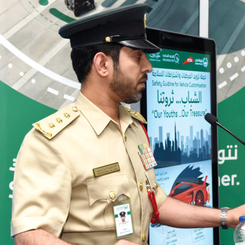 شرطة دبي تحجز 1200 سيارة داخل منازل أصحابها