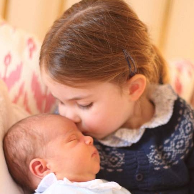 صور الأمير لويس الأولى شبيهة بصور الأميرة تشارلوت بعد ولادتها