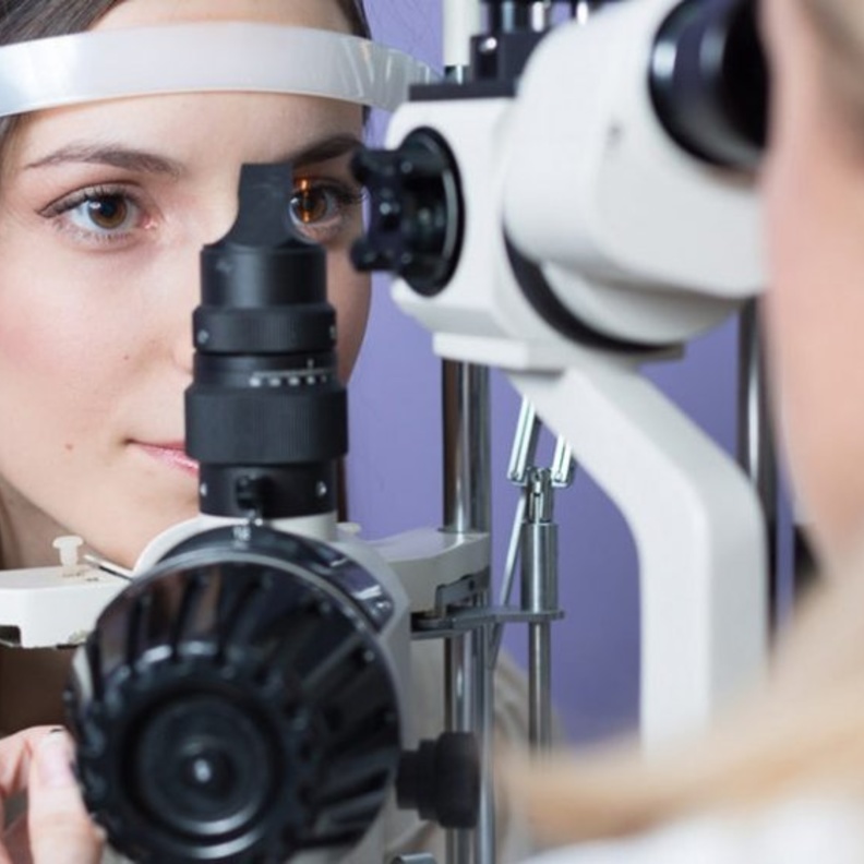 التشخيص الطبي يحدد نوع عملية تصيح النظر المناسبة