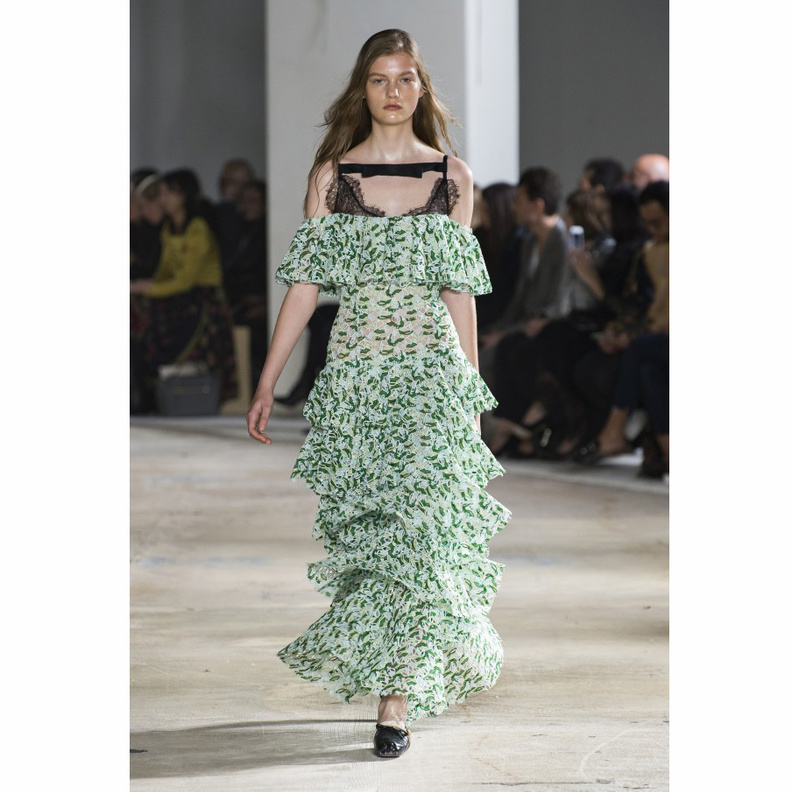 تنسيق ملابس من الاقمشة المطبوعة بستايل ‏انيق من ‏‎ Peter Pilotto