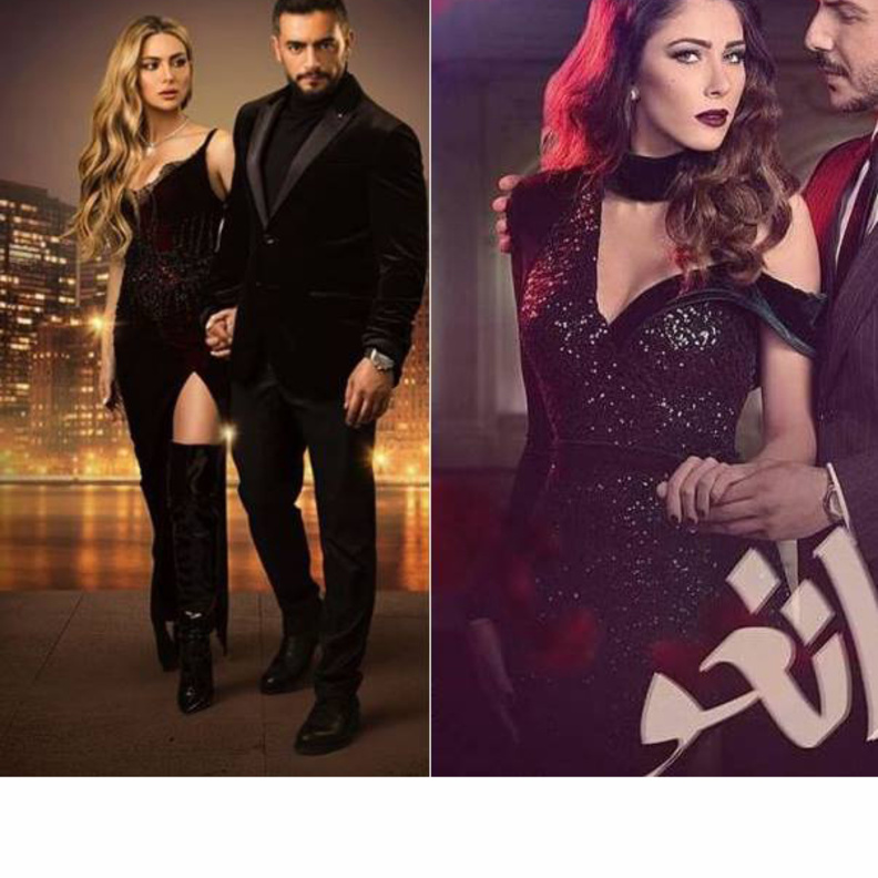  تميّز الفستان بحزام من قماش المخمل حدد خصر رحمة والشق الجانبي العالي