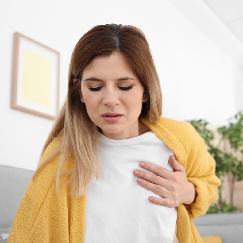 الام الصدر وضيق التنفس من اعراض ارتفاع انزيمات القلب