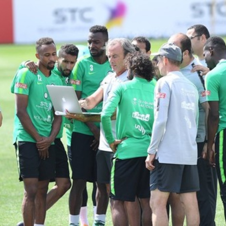 مدرب منتخب السعودية سعيد بمعسكر إسبانيا