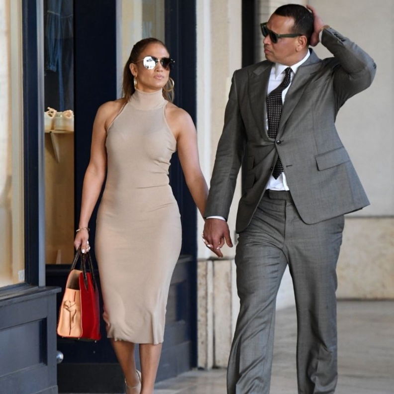  اطلالة رياضية للنجمة جنيفر لوبيز ‏‎ Jennifer Lopezوألكيس رودريجيز ‏Alex Rodriguez