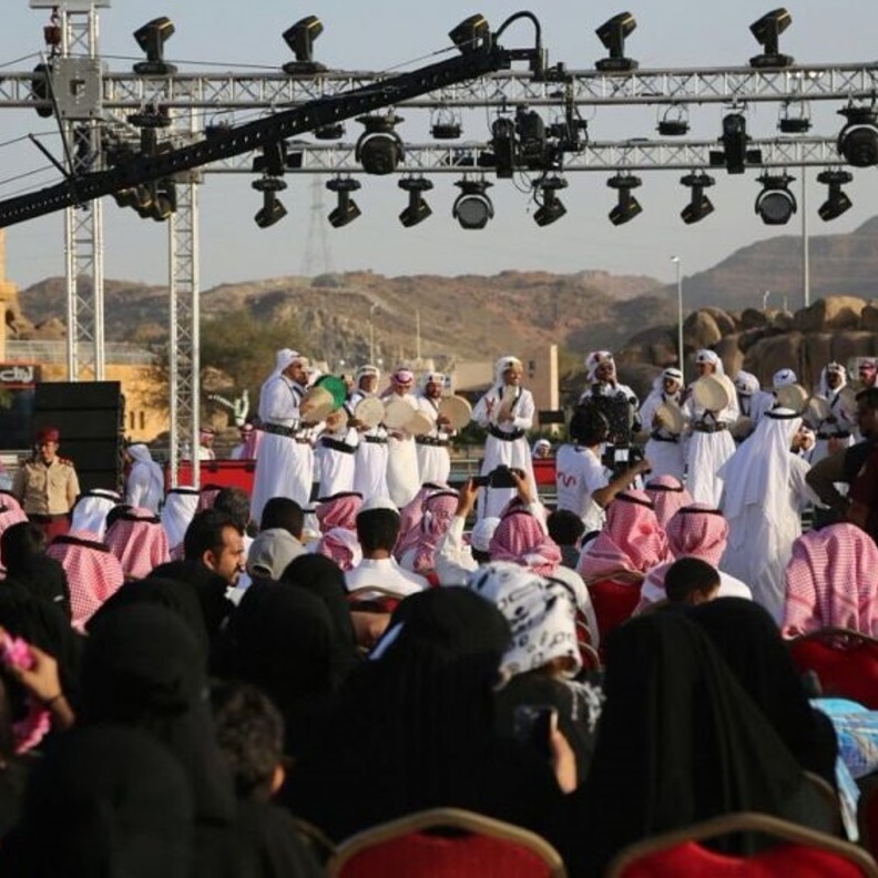 الرقصات الشعبية سيكون لها نصيب كبير من الفعاليات الترفيهية