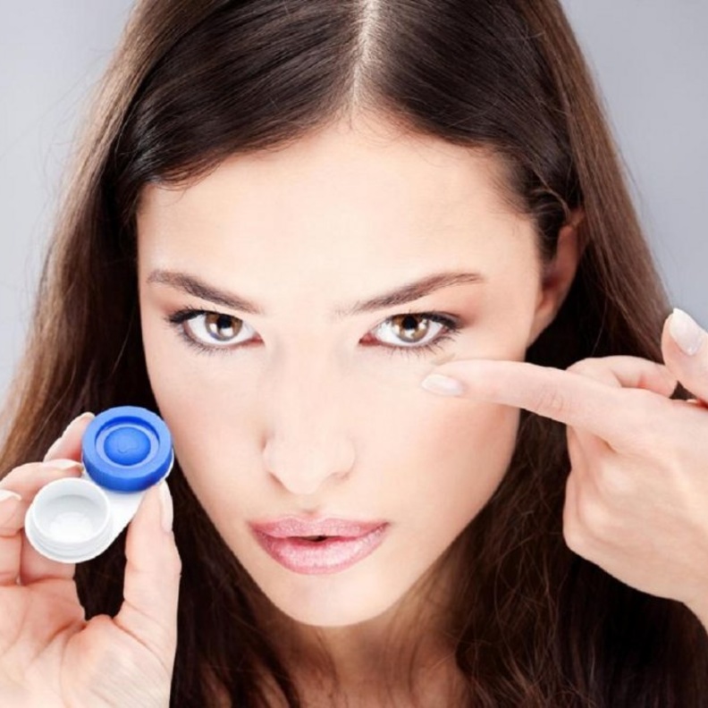 عدسات لاصقة للعروس