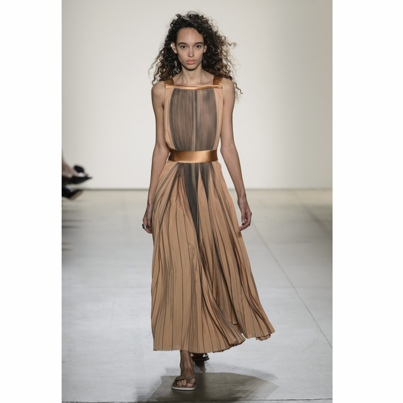 gucciحقيبة راقية نيود من غوتشي