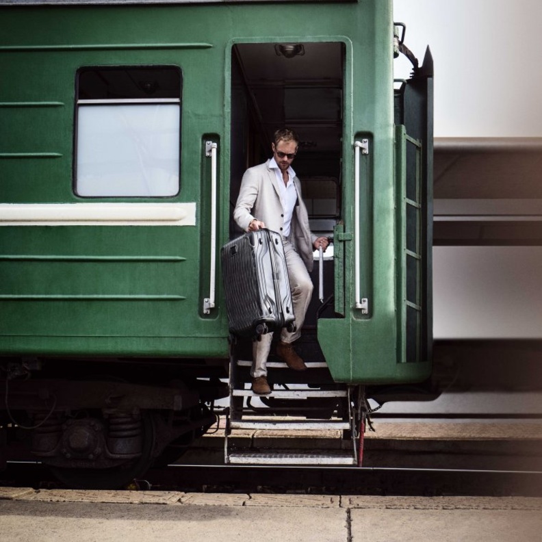 Tumi تقدّم ابتكارها المتطوّر والفاخر Latitude