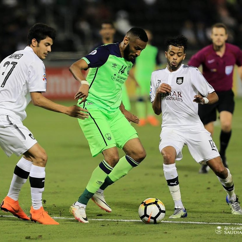  فتحي الجبال يقود الأهلي