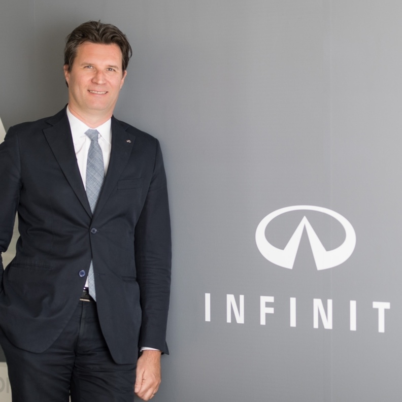 تدشين خدمة إنفينيتي اكسبريس الفاخرة لأعمال صيانة السيارات الدورية