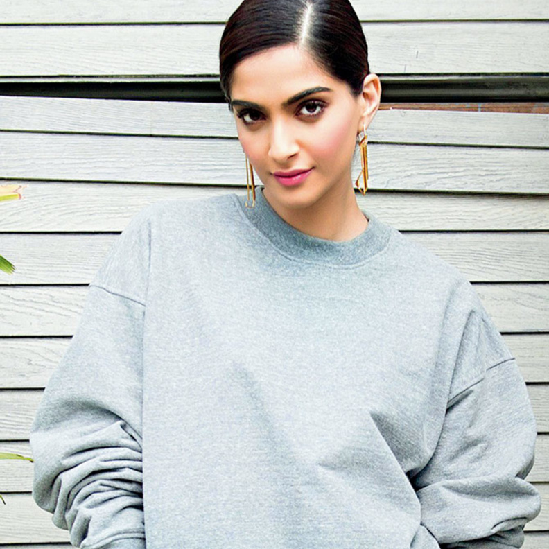  سونام كابور تعود لاستئناف عملها بعد الزواج