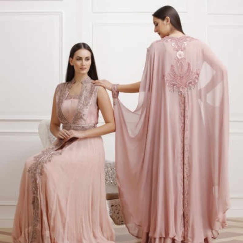 قفاطين مغربية عصرية لعروس رمضان