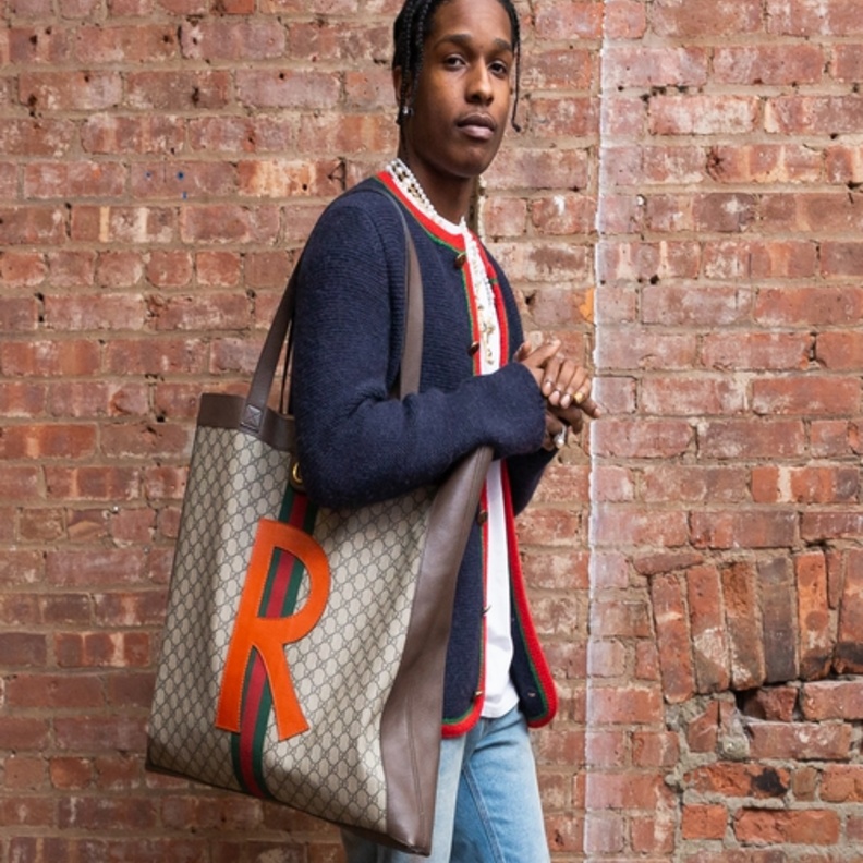 غوتشي تطلق برنامج التخصيص الشخصي للحقائب والأحذية