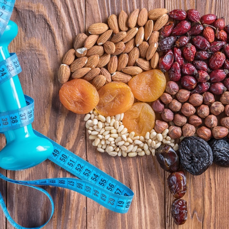 الغذاء الصحي والرياضة يسهمان في تعزيز صحة الدماغ