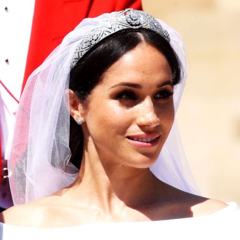 احصلي على حواجب ميغان ميركل الملوكية بخطوات بسيطة مع Benefit