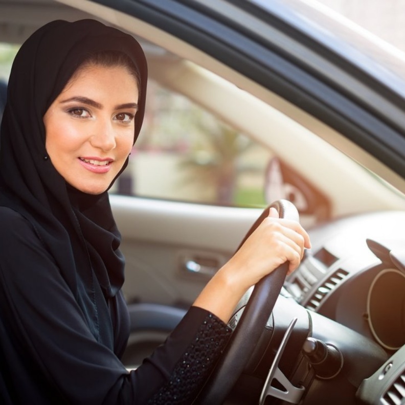  السيارات التي تناسب المرأة السعودية