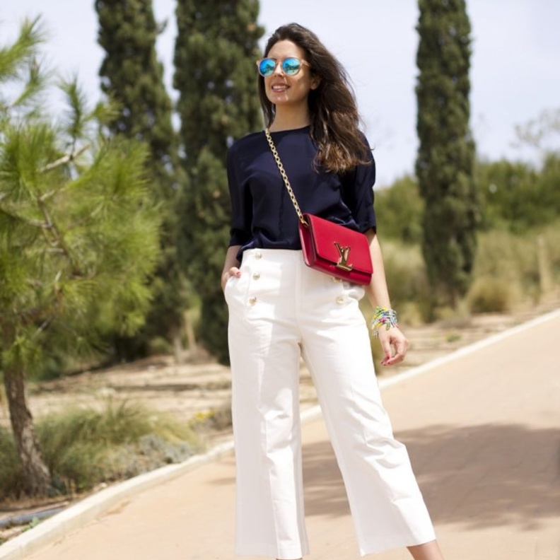 اعتمدي اطلالات أنيقة في البنطلون الأبيض