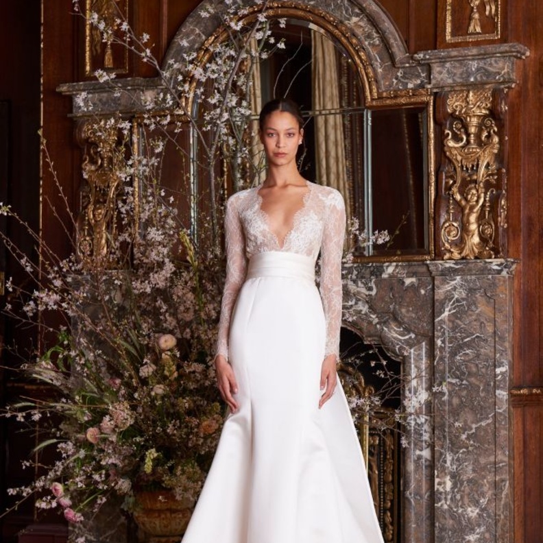 فستان زفاف ابيض