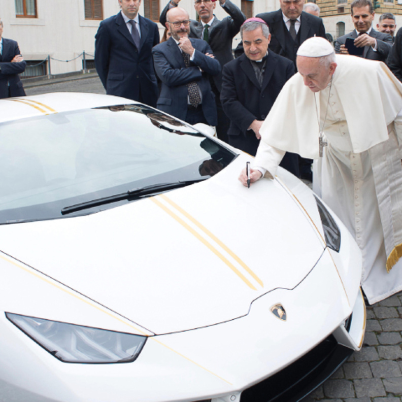 سيارة لامبورغيني هوركان آر دابليو دي كوبيه