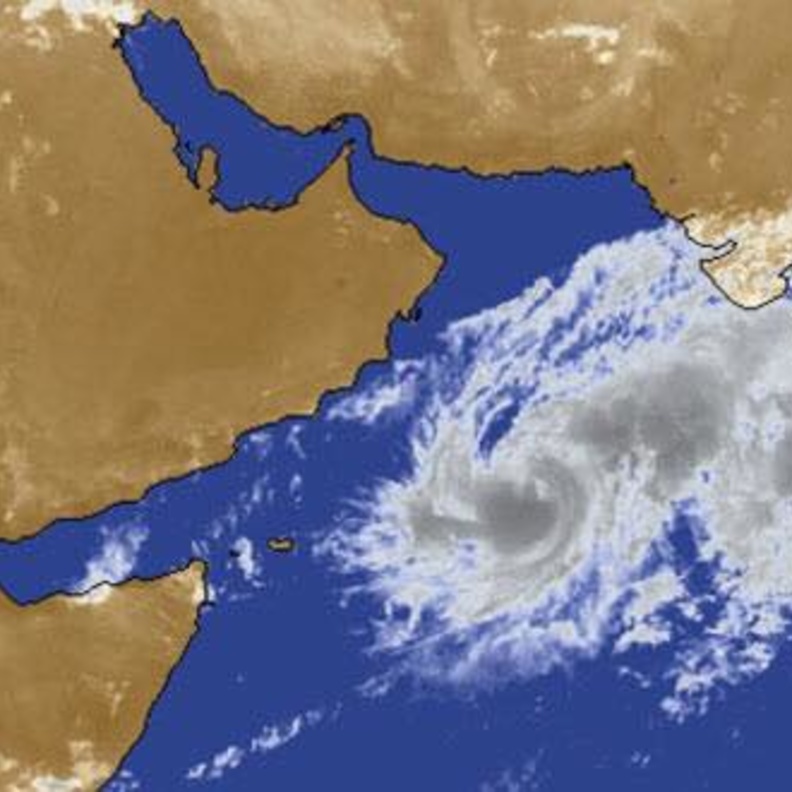 لطقس في الامارات : الارصاد يؤكد الدولة لن تتأثر بـ "العاصفة المدراية"