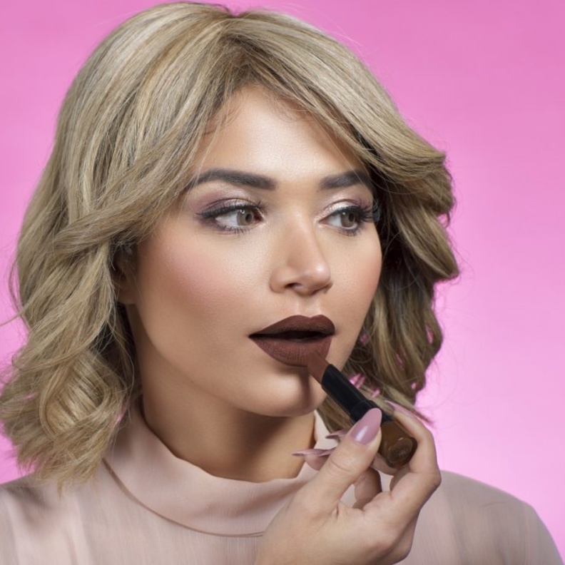 مجموعة The Velvet Nude Collectionثمرة التعاون الذي طال انتظاره مع رائدة الأعمال والمؤثّرة الكويتية نهى نبيل