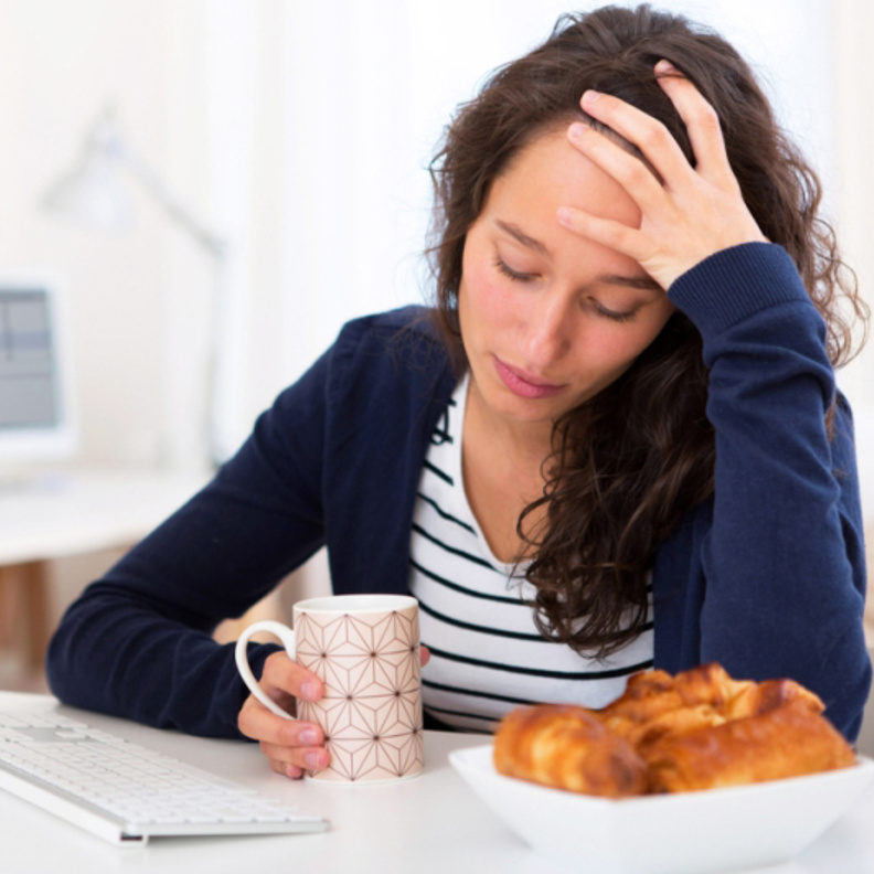 من أعراض الخمول الشعور بالجوع السريع