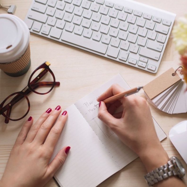 على العروس البدء بتجهيزات الزفاف واطلالتها قبل عام