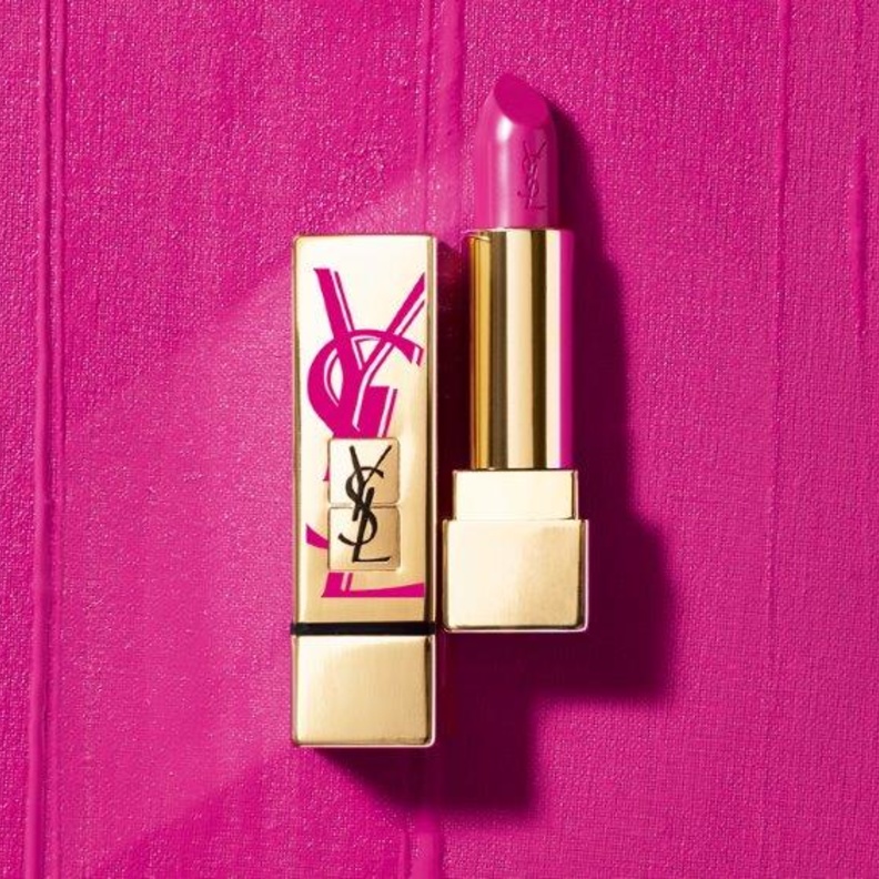 أحمر شفاه بلون رائع