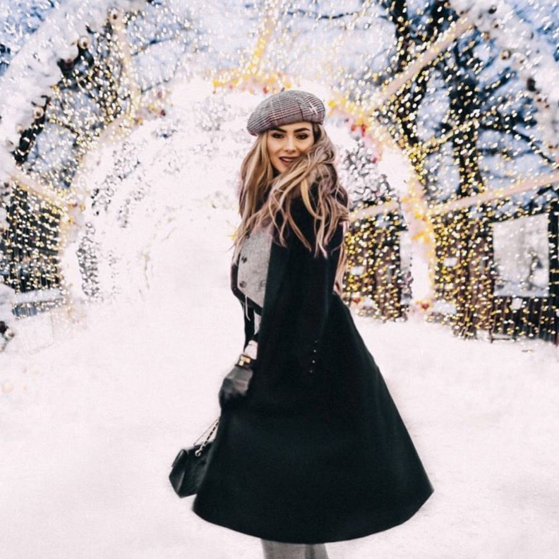 ستيفاني صليبا تختار اكسسوار قبعة البيريه