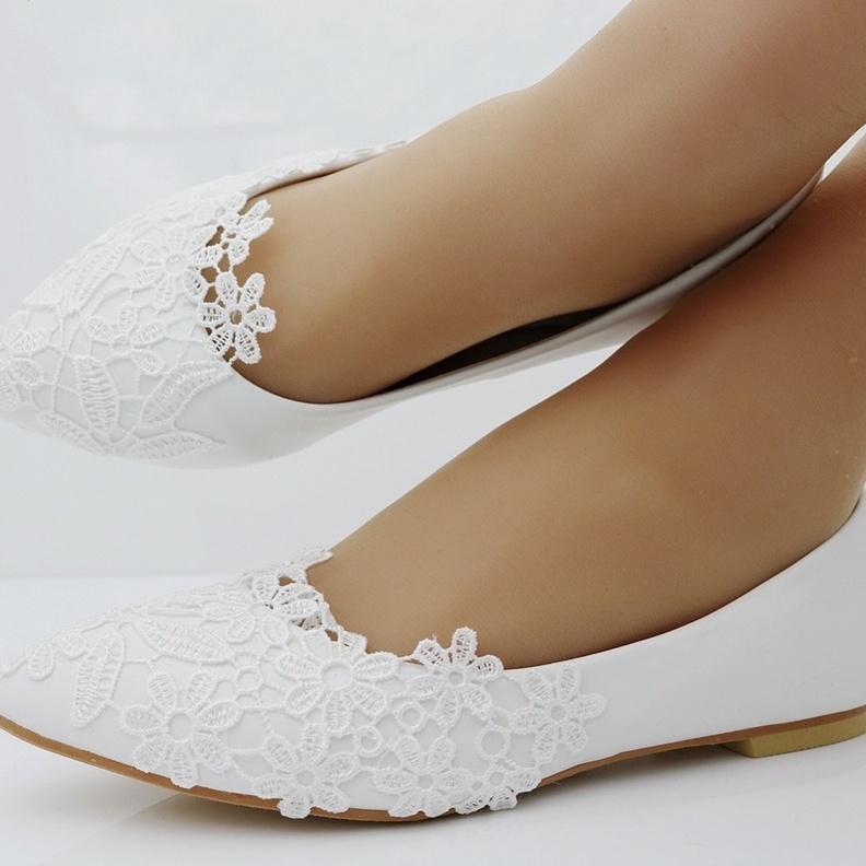 حذاء فلات يناسب العروس