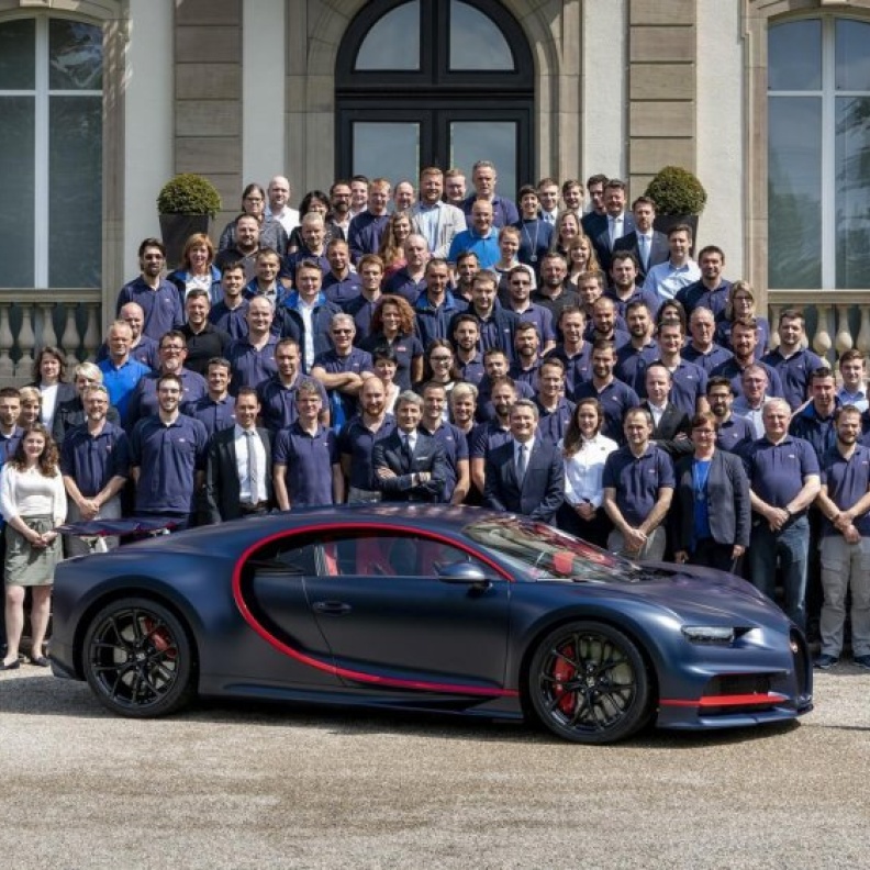 النسخة رقم 100 من Bugatti Chiron
