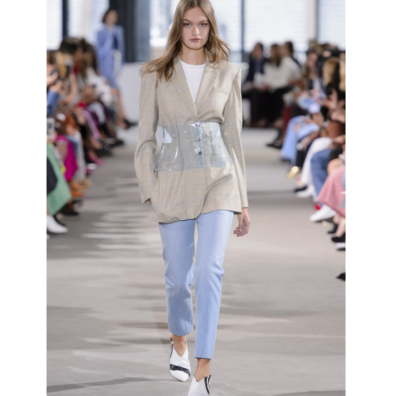 موضة المونوكروم المقلم لصيف 2018 من Aquilano e Rimondi