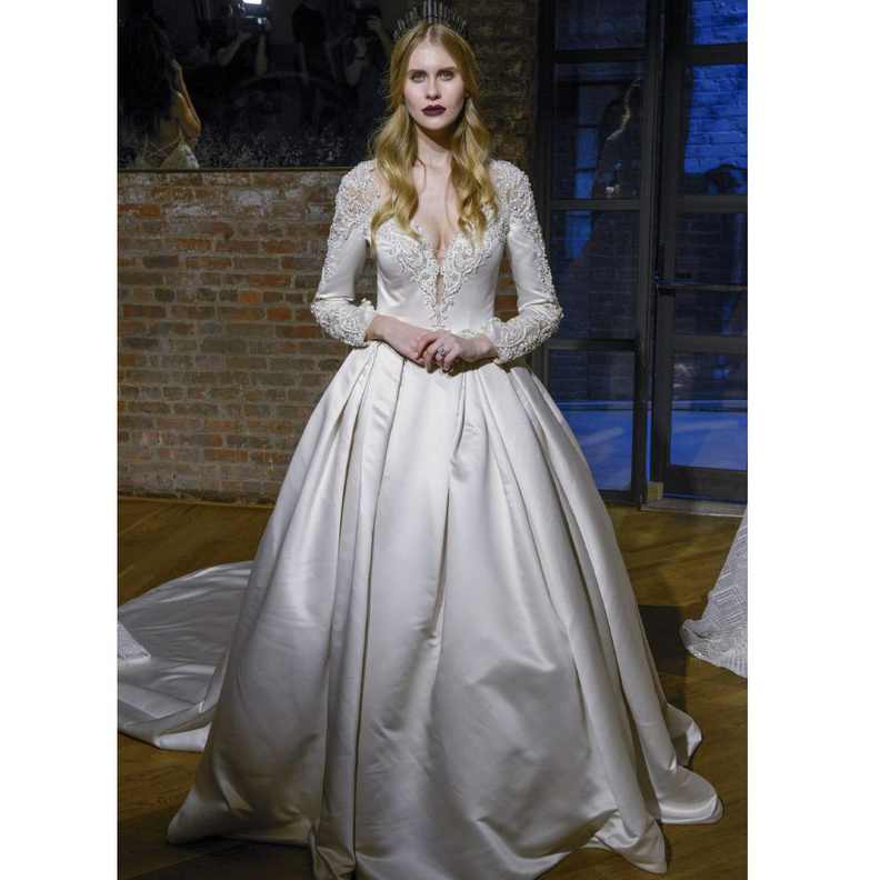 فساتين زفاف متنوعة و انيقة من مجموعة ربيع 2019 من ماغي سوتيرو